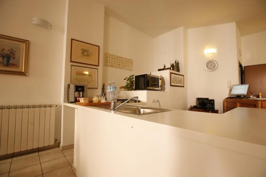 L'Arco Cagliari Bed and Breakfast Exterior foto